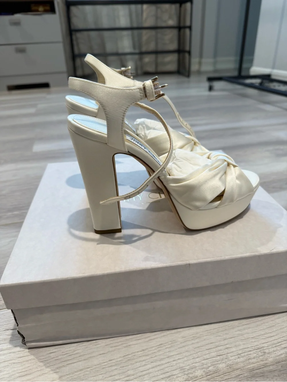 Jimmy Choo Heloise - Picture 5 of 8